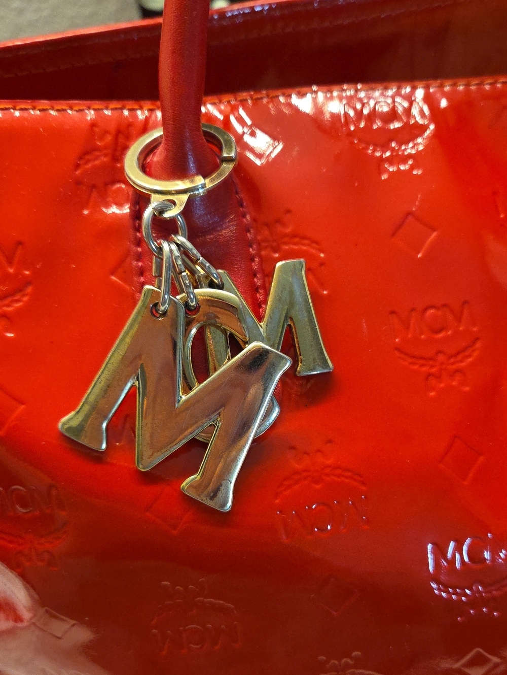 MCM EUC Limited Edition Red Patent Embossed Leather Tote With COA ❤️ - Picture 3 of 16